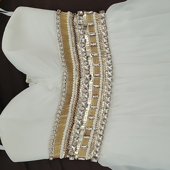 Bebe Sweetheart Embellished Gown - Picture 4 of 7